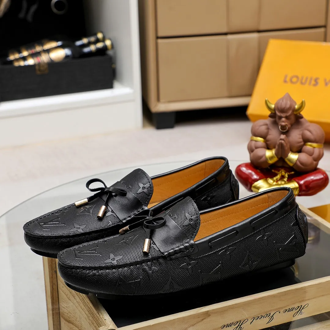 Men's shoes 💰360 💰 LV Louis Vuitton's top-quality Peaches men's shoes 💯Original copy of the official website, the upper is made of imported official website 1:1 material ❌Italian 🇮🇹 cowhide surface, imported pigskin lining. It’s definitely not made with ordinary craftsmanship, it’s the model used by celebrities! The factory’s craftsmanship is designed to create the most perfect shoes for trendy men! Colors available! 38-45 yards